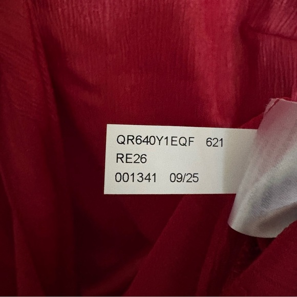 Michael Kors Red Currant Hammered Satin V-Neck Blouse Gold Hardware S NWT - Picture 6 of 7